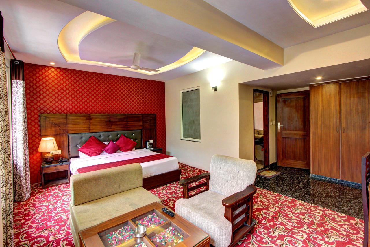 Hotel Maple Retreat Manāli Buitenkant foto